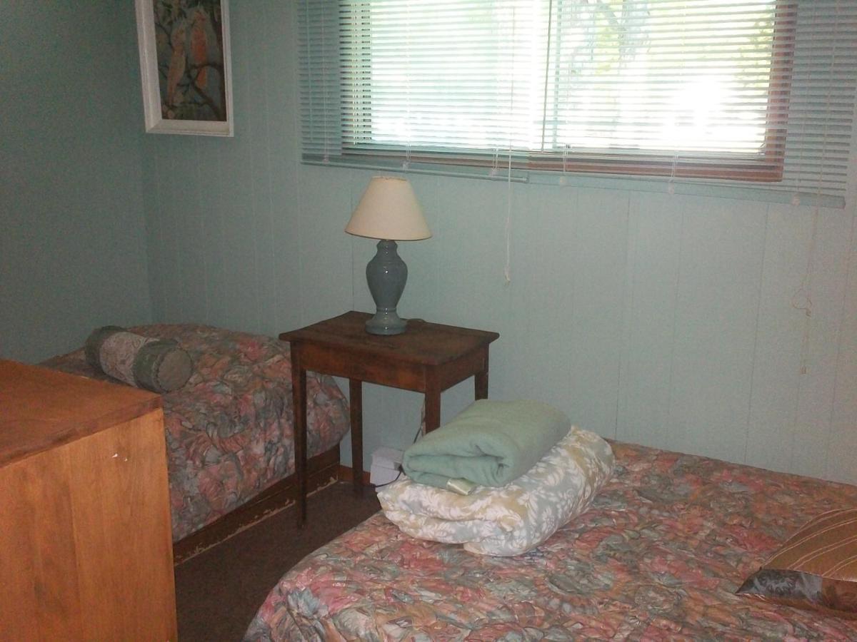 Chalkley'S Sandy Bay Cottage Resort Nipissing Beach Δωμάτιο φωτογραφία